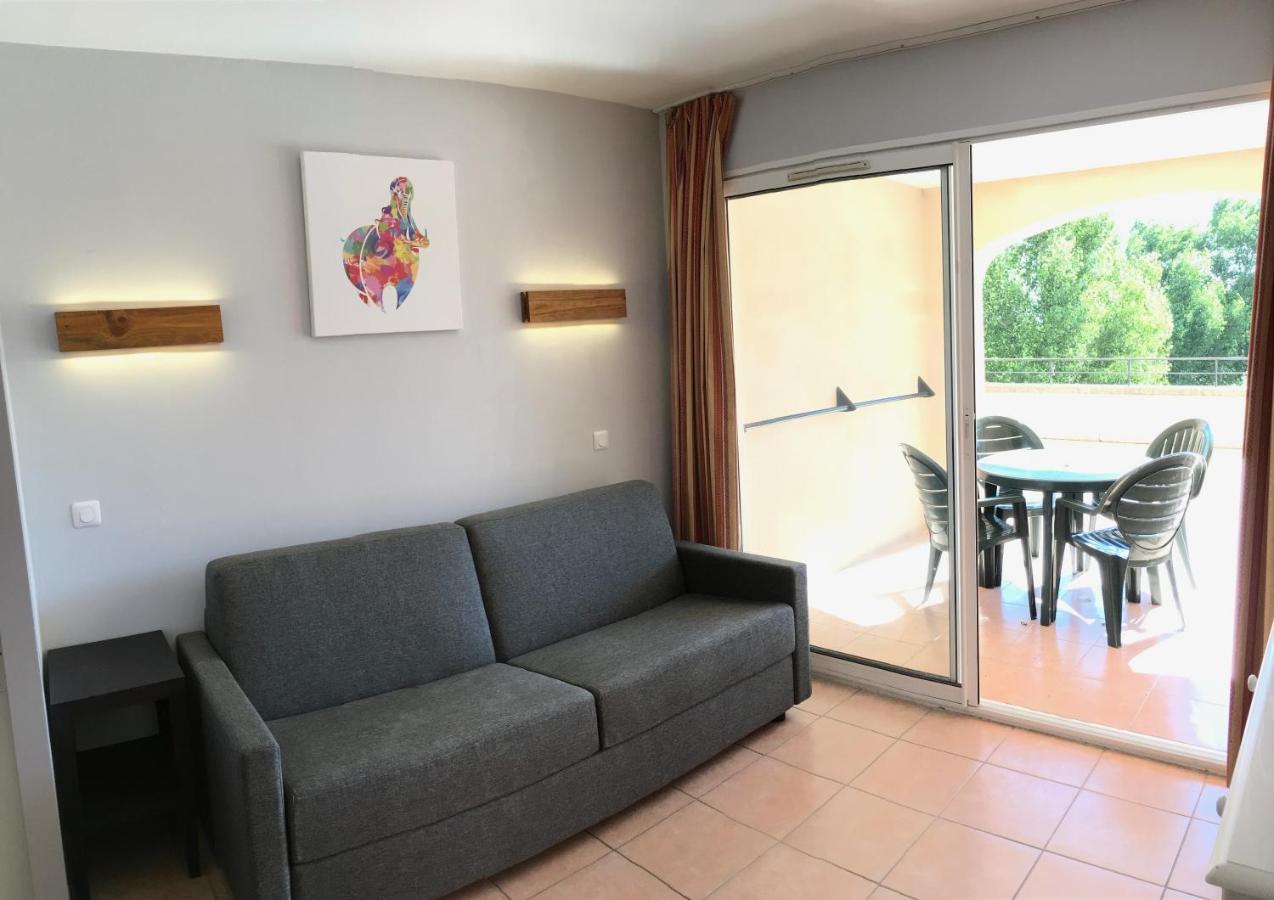 Studio Sur Le Domaine Du Golf De Pont Royal Mallemort Exterior photo