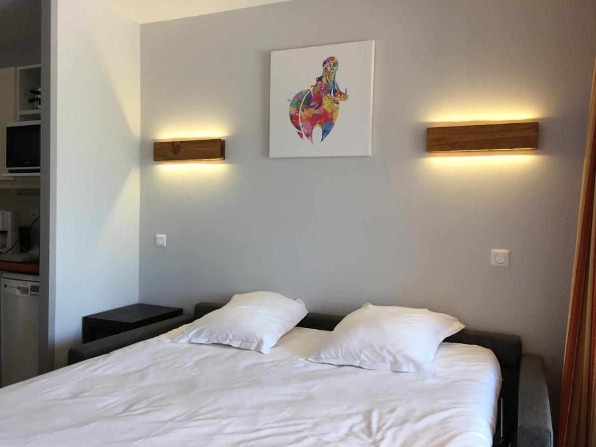 Studio Sur Le Domaine Du Golf De Pont Royal Mallemort Exterior photo
