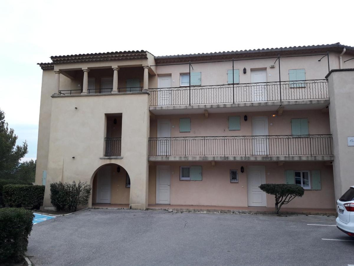 Studio Sur Le Domaine Du Golf De Pont Royal Mallemort Exterior photo